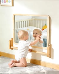 Oglindă de perete Montessori Brezlio cu bară - Oglindă din lemn reglabilă pe înălțime pentru bebeluși și copii mici 6-18 luni — suprafață oglindă pătată (stare: vezi a 2-a imagine) 4