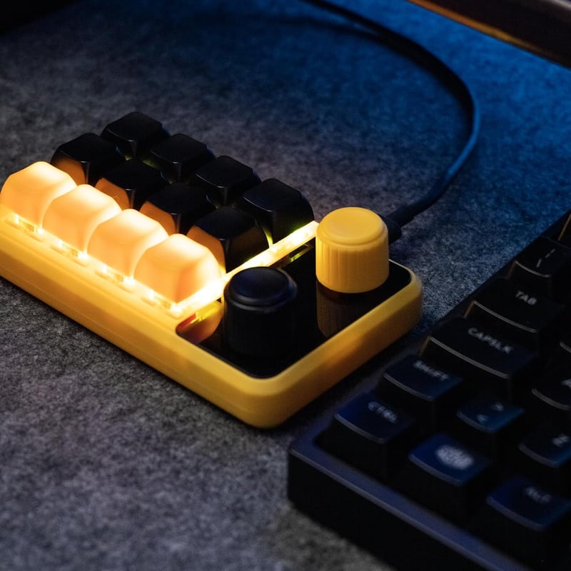 BRIMFORD Programozható Mechanikus Makró Billentyűzet RGB, Vezeték Nélküli, Hot-Swap, Sárga-Fekete