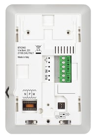 Post audio Bticino CLASSE 100 A16E pentru sistem de interfon cu 2 fire, 3 butoane tactile, 4 butoane configurabile, 16 tonuri de apel 4