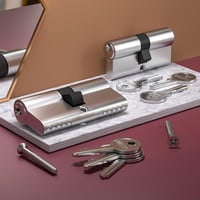 Bwintech 30/30 mm Euro hengerzár 60 mm kulccsal, nikkelezett, biztonsági zárfej 7