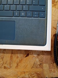 Microsoft Surface Pro Signature billentyűzet zafírkék színben, Surface Pro 8, Pro 9 és Pro X kompatibilis, AZERTY francia kiosztás 2