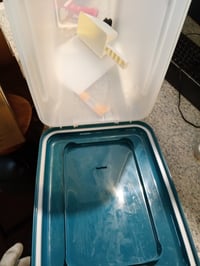 Recipient pentru hrană animale Iris Ohyama ATS-L, ermetic, cu roți, 40L/15kg, albastru rață, fără BPA — crăpătură în partea de sus (stare: vezi a 2-a imagine) 3