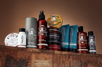 Dapper Dan Deluxe Pomade - Közepes Tartású Hajformázó Férfiaknak - Vízalapú, Rugalmas Tartás, Természetes Fény - 50ml 4