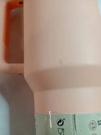 Termoska Stanley Quencher H2.0 FlowState so slamkou 1,2 l Orange Cream — škrabance zo skladovania na produkte (stav: pozri 2. obrázok) 4