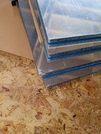 TSKDKIT Samoljepljive akrilne zrcalne ploče 4 kom., A4 veličina (29x21 cm), debljina 2 mm, nelomljive — istrošeni, oštećeni rubovi (stanje: vidi 2. sliku) 3