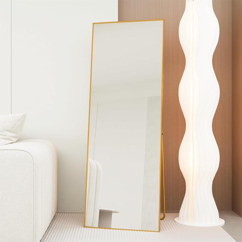 AUFHELLEN Álló Tükör 140x50 cm Arany Fém Kerettel - HD Minőségű Teljes Alakos Fali Tükör Akasztóval Nappaliba, Hálószobába, Öltözőbe