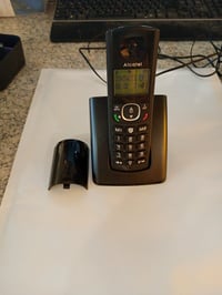 Telefon fix fără fir Alcatel F530 DECT, negru - ecran iluminat, funcție hands-free, blocare apeluri, 2 taste pentru apelare rapidă 2