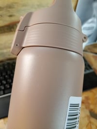 Nerezová fľaša na pitie SIGG Shield ONE, farba Dusk pink, 0,75 l, na sýtené nápoje — fľakatý povrch (stav: pozri 2. obrázok) 3