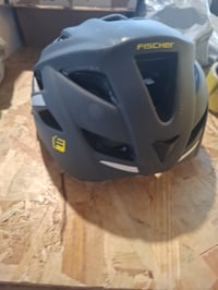 Cyklistická prilba Fischer Urban Levin, sivá, veľkosť L/XL (58-61 cm), dospelácka prilba na bicykel so svetelným systémom vnútorného krúžku 6