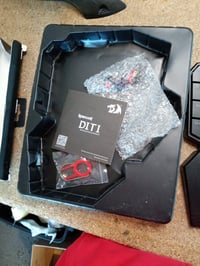 Jednoručná mechanická herná klávesnica Redragon K585 DITI s RGB podsvietením, červené spínače, 42 klávesov, 7 makro tlačidiel, odnímateľná opierka zápästia 3