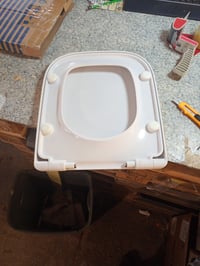 Ideal Standard i.life S WC-ülőke Softclose funkcióval, vékony kialakítás – Alpesi fehér — Szerelvény nélkül (állapot: lásd a 2. képet) 4