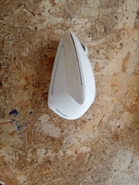 Ergonomická bezdrôtová myš TECKNET 2.4G 4800DPI so 6 tlačidlami, biela — chybná, na náhradné diely: bez USB prijímača (stav: pozri 2. obrázok) 4
