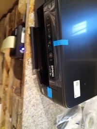 Multifuncțională Epson Expression Home XP-2200 — defectă, pentru piese: alimentator de hârtie și balama laterală rupte (stare: vezi a 2-a imagine) 2