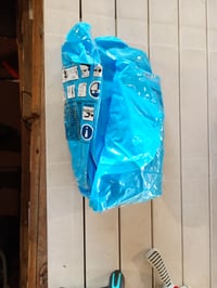 Nafukovacie kreslo do vody Bestway Sit N Float 126x95x31 cm, s 2 držiakmi na nápoje, plávajúce kreslo do bazéna, k jazeru a do bazéna, 1 ks 2