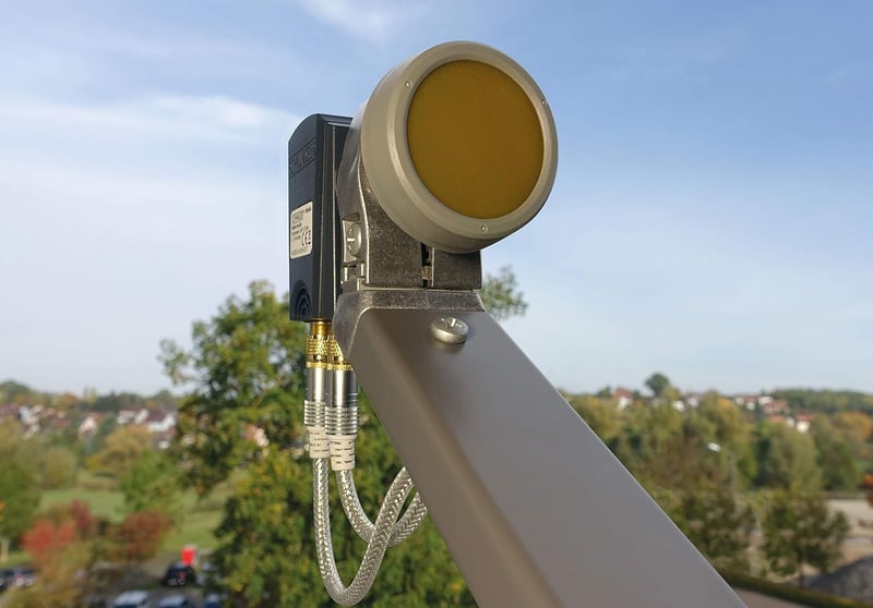 Schwaiger 340 Twin LNB digitális műholdvevő fej, hőálló, aranyozott csatlakozókkal