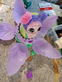Hatchimals Bloomables Puppyfly Interaktív Játék Meglepetéssel, Dupla Átalakulással és 100+ Hanggal és Reakcióval, 4 Éves Kortól, Bontott 2