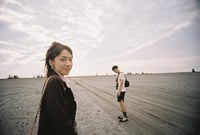 RETO krém színű, 35mm-es újratölthető fényképezőgép széles látószögű objektívvel 9