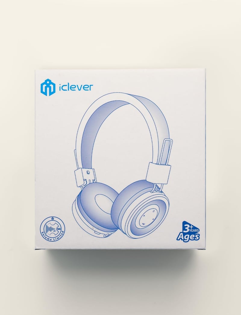 iClever Gyerek Bluetooth Fejhallgató Mikrofonnal, Hangerőszabályzós, Összecsukható