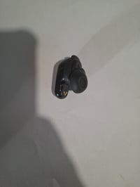 Náhradné slúchadlo Bose QuietComfort Ultra (2. gen.) – pravá strana, čierna, Bluetooth, s potlačením hluku, IPX4, náhradný diel 3
