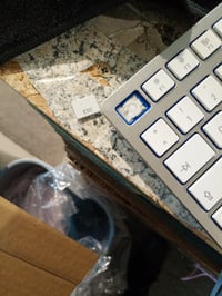 Káblová klávesnica CHERRY KC 6000 Slim for Mac, USB-A, biela — Kláves ESC sa odpojil od klávesnice (stav: pozri 2. obrázok) 2