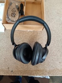 Căști Bluetooth 5.3 Amazon Basics — defecte, funcționează parțial: sistemul de prindere al perniței stângi este slăbit (stare: vezi imaginea nr. 2) 3