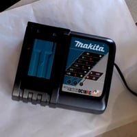 Brzi punjač DC18RC — Makita BL1840B (rezervni dio) 2