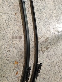 Set lame ștergătoare Valeo Silencio AquaBlade VA314 750 mm / 730 mm față — capac de cauciuc lipsă, cauciuc rupt (stare: vezi a 2-a poză) 2