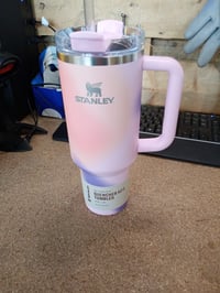Stanley Quencher H2.0 Flowstate termo boca sa slamkom 1,2 l Rose Petal Motion - Ogrebano, oštećeno (stanje: vidi 2. sliku) 4