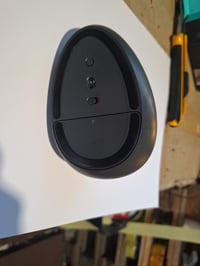 Ergonomická vertikálna myš Logitech Lift, bezdrôtová, pre pravákov, sivá – používaná 2