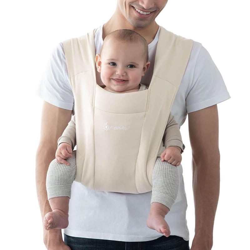 Ergobaby Újszülött Babahordozó - Extra Puha Ölelő Kenguru, Ergonomikus Haskenguru Krém Színben, 3,2-11,3 kg-ig