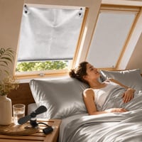 Balíček pre chladnú spálňu: roleta + USB ventilátor + 2x saténová obliečka 1