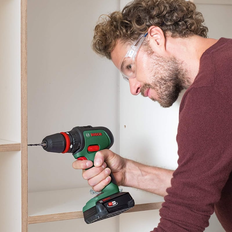 Bosch 18V-os akkumulátor és töltő szett 2.5Ah - POWER FOR ALL rendszer