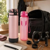 Szomjoltó kulacskaland: 2 db 500 ml kulacs + kulacstartó adapter + szilikon kulacsvédő 1