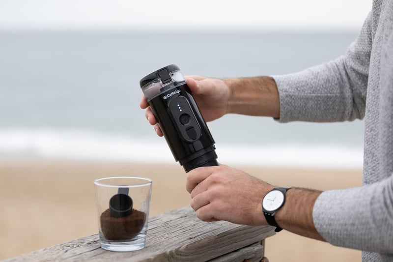 Caffe2go Presso XI 110ml Hordozható Kávéfőző Kapszula és Őrölt Kávéhoz