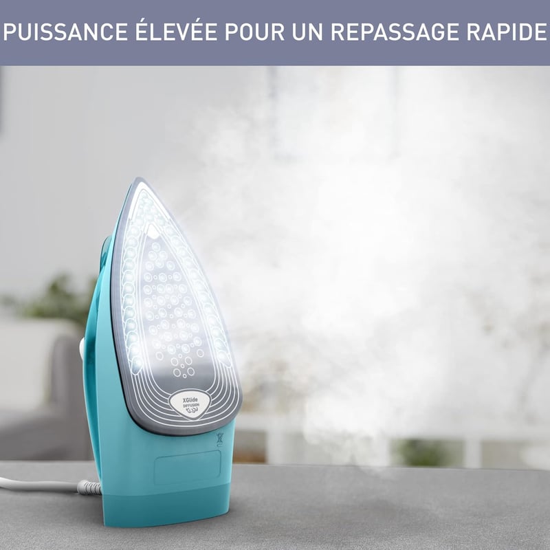 Calor Express 2400W gőzvasaló 40g/perc folyamatos gőz keramia talppal