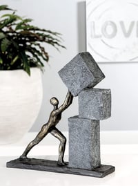 Dekoratívna socha Casablanca Stacking Figura – polyresínový dekoračný predmet v bronzovo-sivej farbe, 30,5 cm – dekorácia do obývačky a kancelárie 5