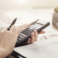 Vrecková kalkulačka Casio SL-310UC, 10-miestny displej – modrá 8