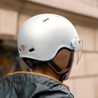 CASR Style cyklistická prilba so štítom a odnímateľnými chráničmi uší, mestská prilba pre dospelých na e-bike, kolobežku a skateboard, odvetraná, nastaviteľná, veľkosť L 4