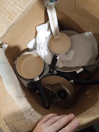 11-dielna súprava keramických nepriľnavých hrncov Amazon Basics — obsahuje menšie škrabance vzniknuté pri balení (stav: pozri 2. obrázok) 4