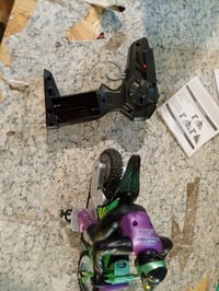 RC motorka na diaľkové ovládanie LEXIBOOK Crosslander RC18LXB vo fialovej farbe, 12 km/h — bez bočných chráničov a nabíjačky (stav: pozri 2. obrázok) 4