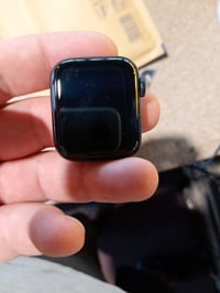 Inteligentné hodinky Apple Watch SE (2. generácia, 2023) GPS 40 mm, polnočná hliníková verzia, bez remienka, neúplné balenie — chýba remienok (stav: pozri 2. obrázok) 2