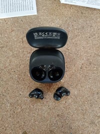Căști Bluetooth Xiaomi Redmi Buds 6 Play, Negre – Incomplete (lipsesc încărcătorul USB și un dop de silicon), 36h (stare: vezi a doua imagine) 2