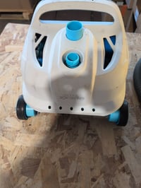 Automatický bazénový vysávač Intex ZX300 – dno a steny — Viac škrabancov a silné známky používania (stav: pozri 2. obrázok) 2
