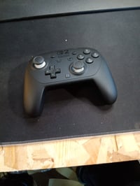 Nintendo Switch Pro Controller vezeték nélküli gamepad Nintendo Switch konzolhoz fekete, töltőkábel nélkül (állapot: lásd a 2. képet) 2