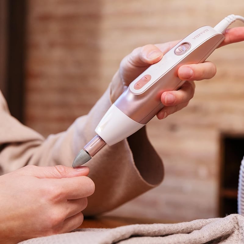 Cecotec Bamba PinkyCare 700 elektromos manikűr-pedikűr készlet 7 fej 5 sebességgel