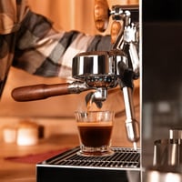 Pákový kávovar Cecotec Baristeo Classic s 1,7 l nádržkou na vodu 2