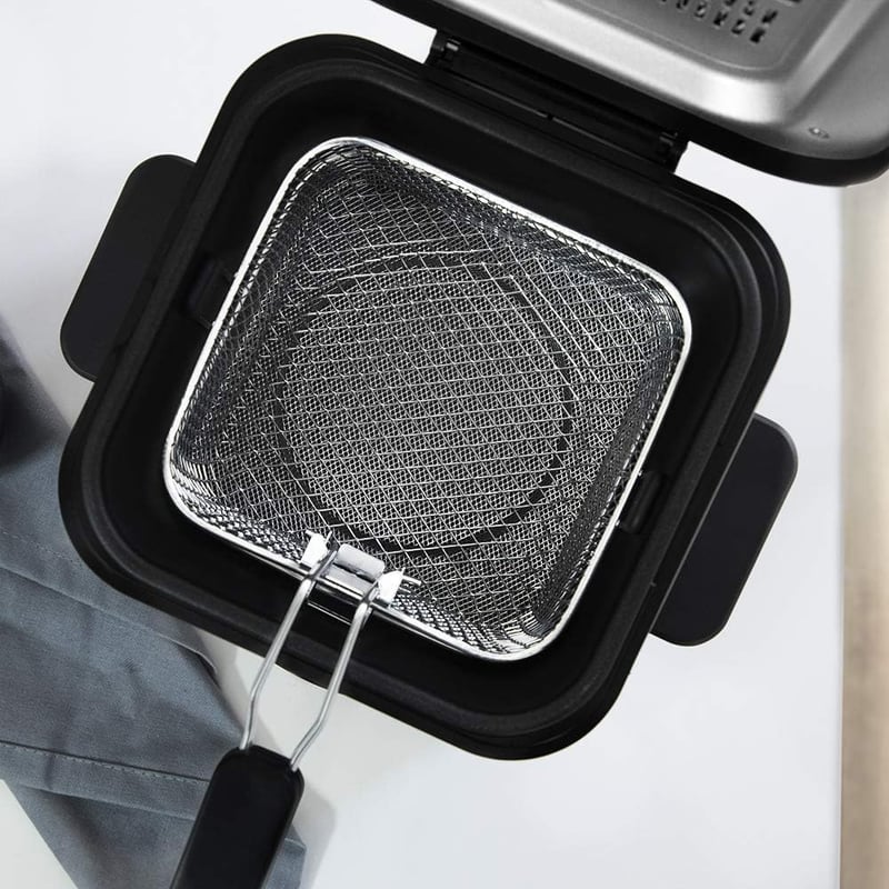 Cecotec CleanFry Infinity 1500 mélysütő 1,5L, 190°C, 30 perces időzítő, fekete