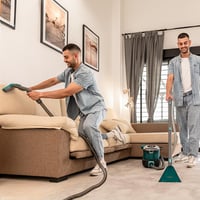 Aspirator pentru curățarea covoarelor și tapițeriei Cecotec Conga CarpetClean 10000 EasyHome, 800 W, rezervor apă curată 3 L, rezervor apă murdară 1,5 L, sistem multi-suprafețe 4