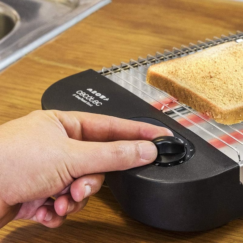 Cecotec EasyToast Basic 3 kenyérpirító 900W, 6 fokozat, kvarcfűtőelemek