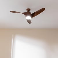 Stropný ventilátor Cecotec EnergySilence Aero 5290 BlackWood so svetlom, 132 cm, 40W jednosmerný motor, LED osvetlenie, diaľkové ovládanie, programovateľný časovač, zimný a letný režim 10